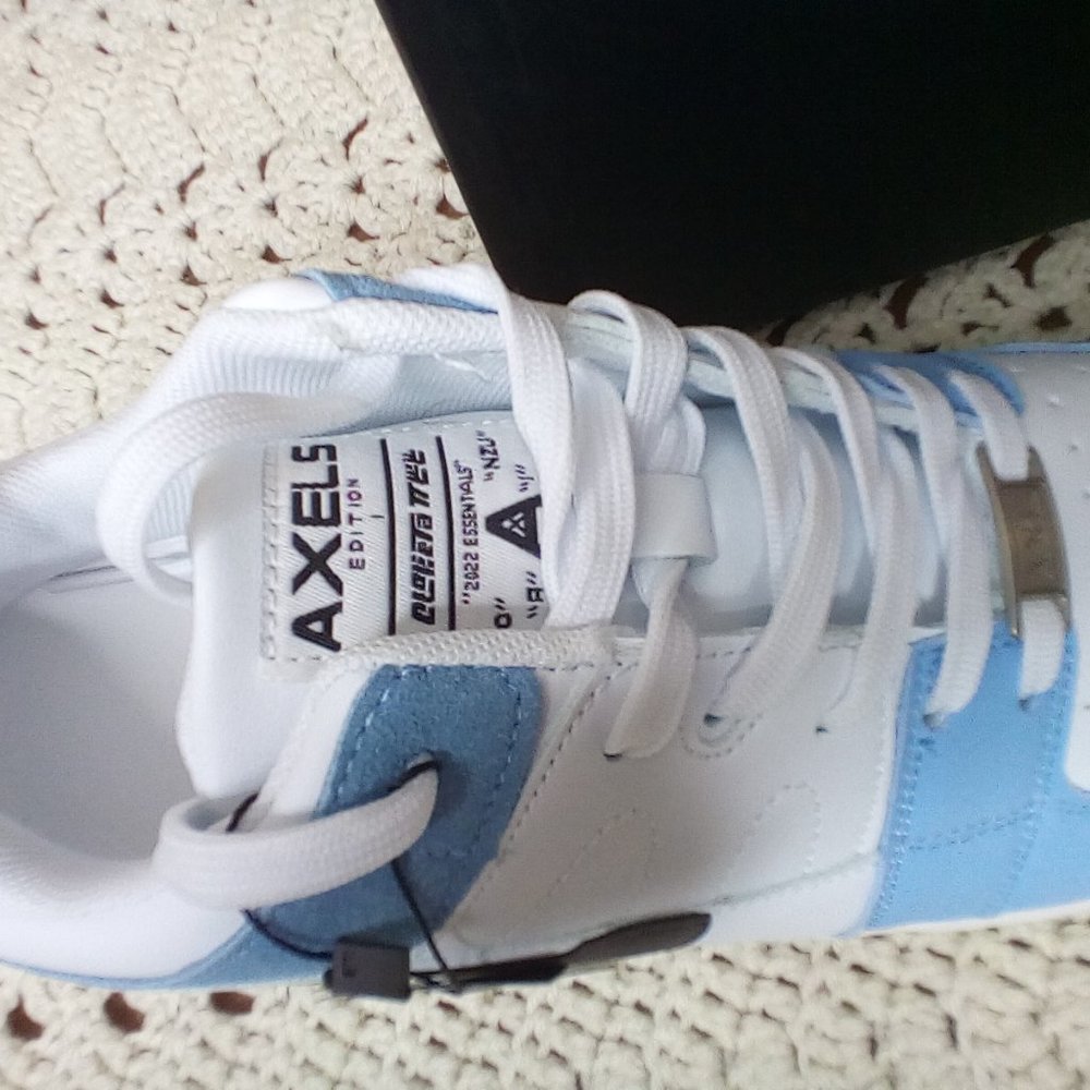 Conzuri Men's Blue and White Sneakers - Picture 5 of 7